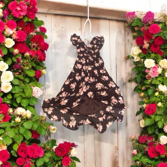 Renamed Dresses & Skirts - 🌺🌸Floral Hi Low Floral Sun Dress🌹💐